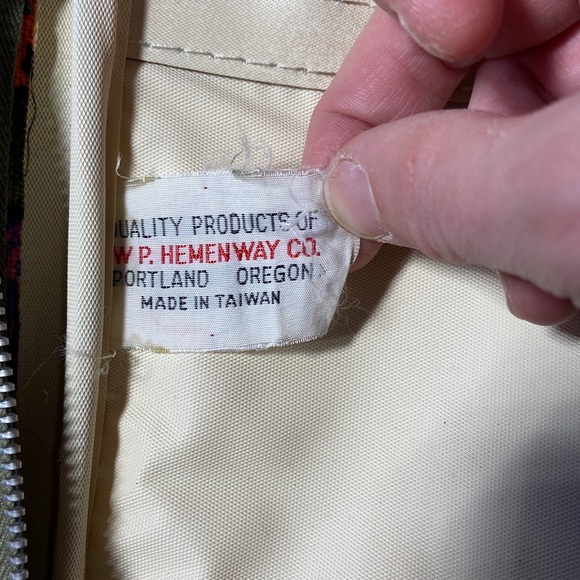 W. P. Hemenway Co Vintage Boho Floral Woven Carryon Suitcase - Picture 10 of 16